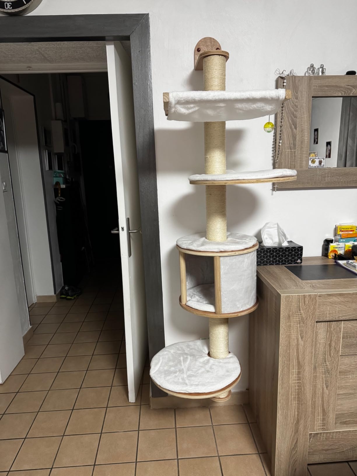 Joli mais pas pour gros chats