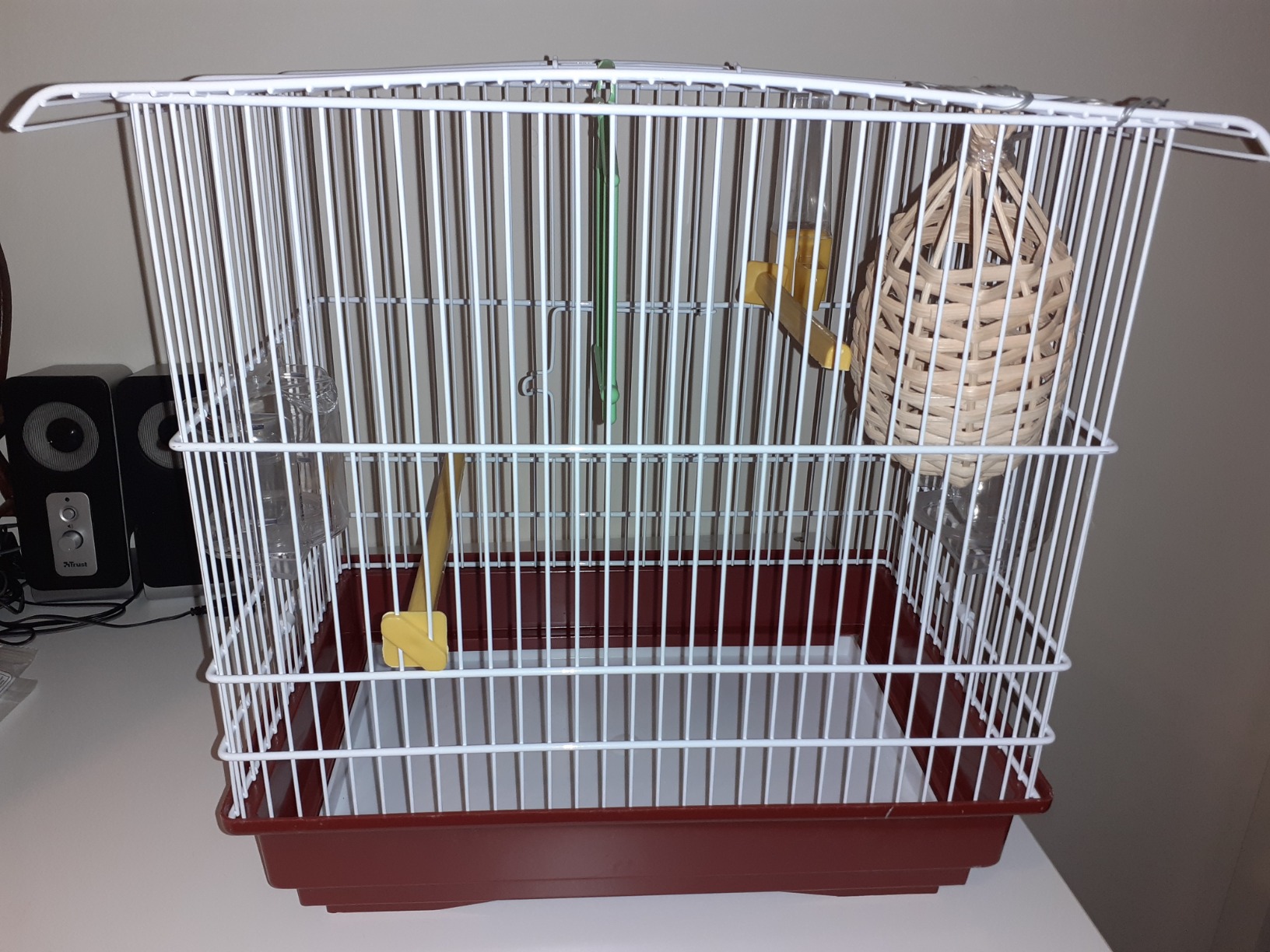 Très jolie cage pour mes canaris