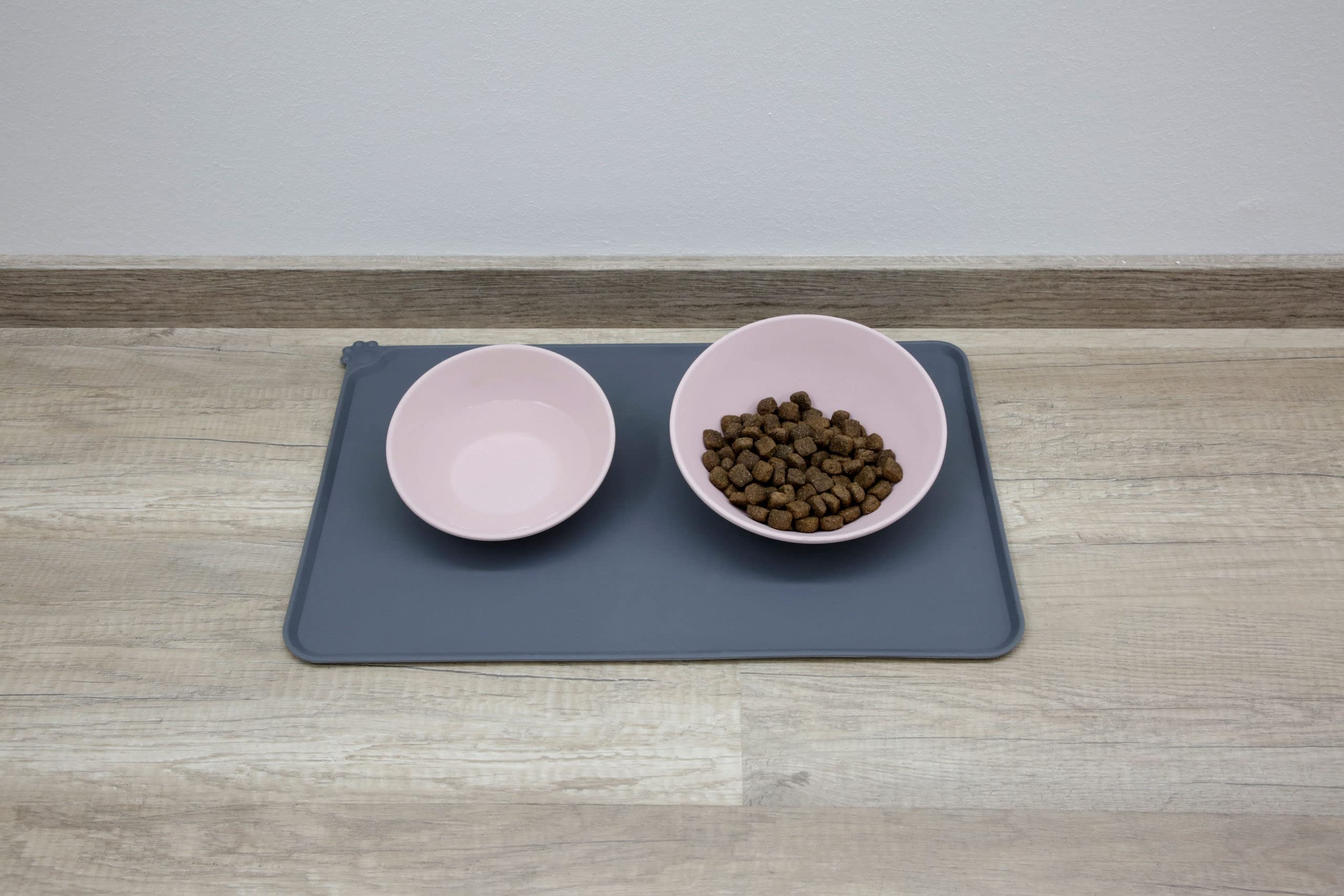 kerbl-tapis-de-protection-pour-gamelle-47-x-29-cm-antid-rapant-avec-bord-sur-lev image 3