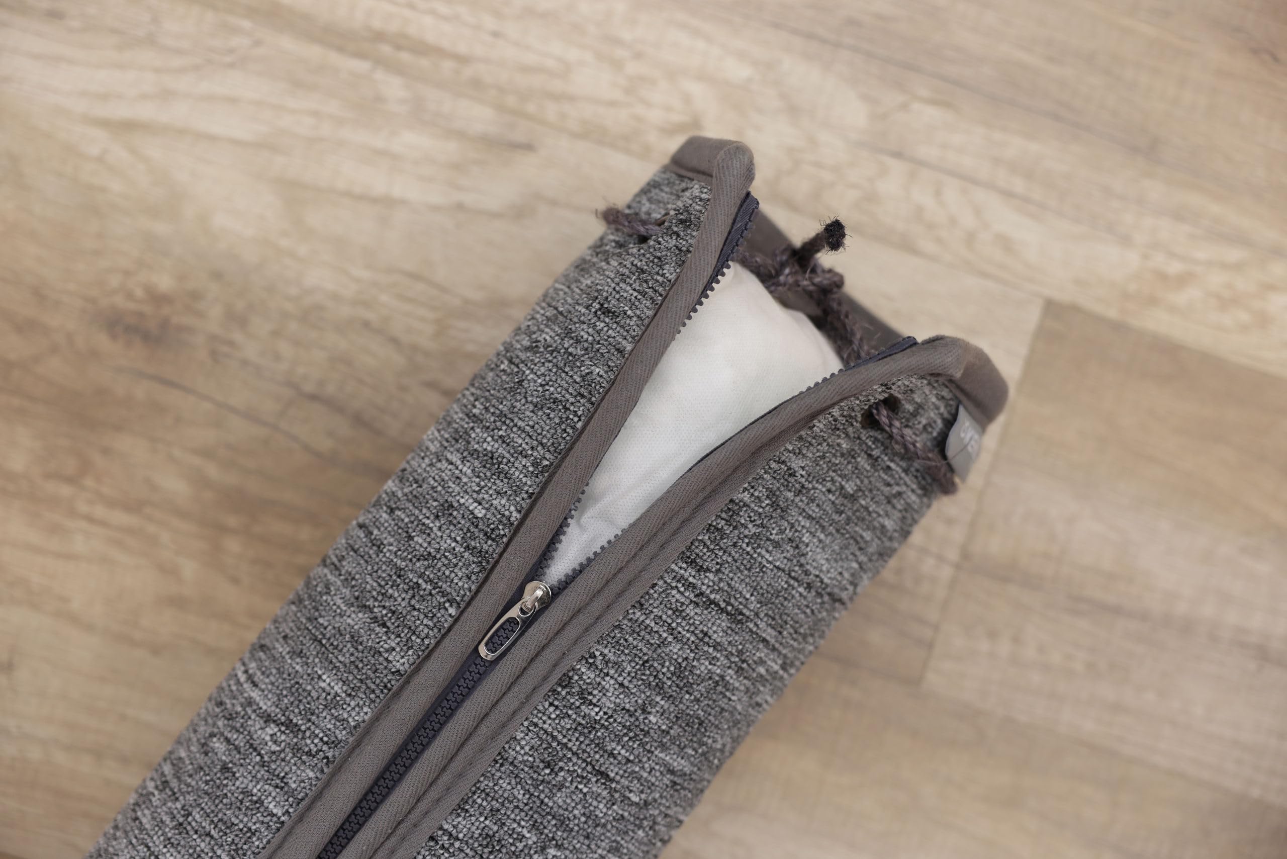 kerbl-pet-sac-d-escalade-carpet-griffoir-suspendu-gris-16-cm-x-240-cm image 4
