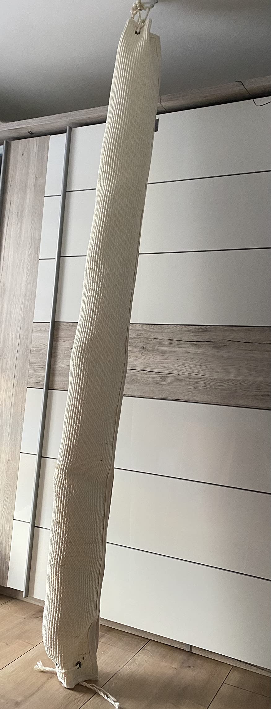 Parfait en complément d'arbre à chat